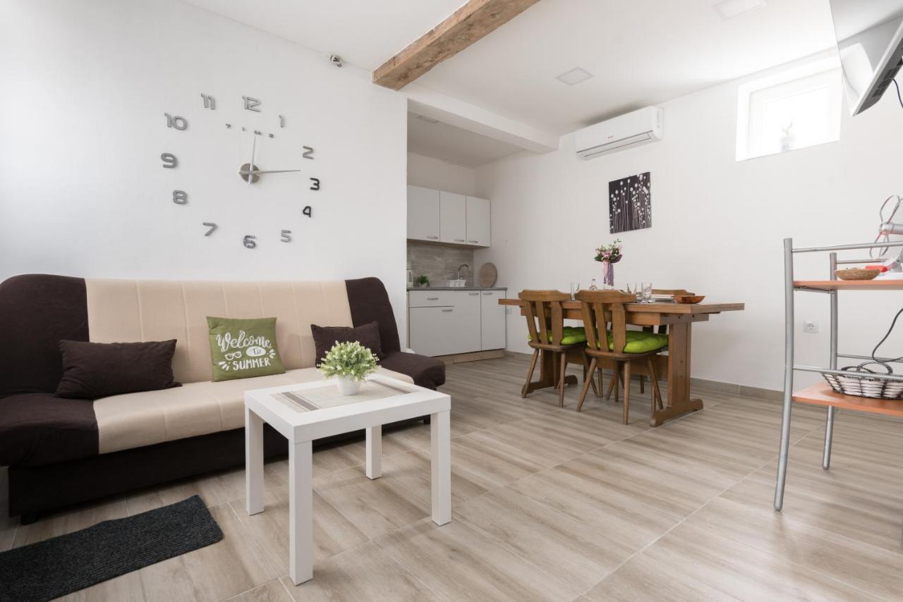 Apartmani Kod Marka Pozega Eksteriør bilde