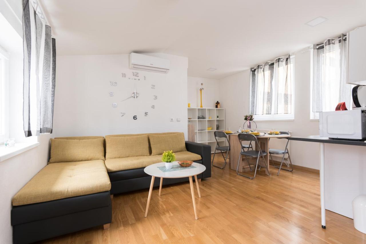 Apartmani Kod Marka Pozega Eksteriør bilde